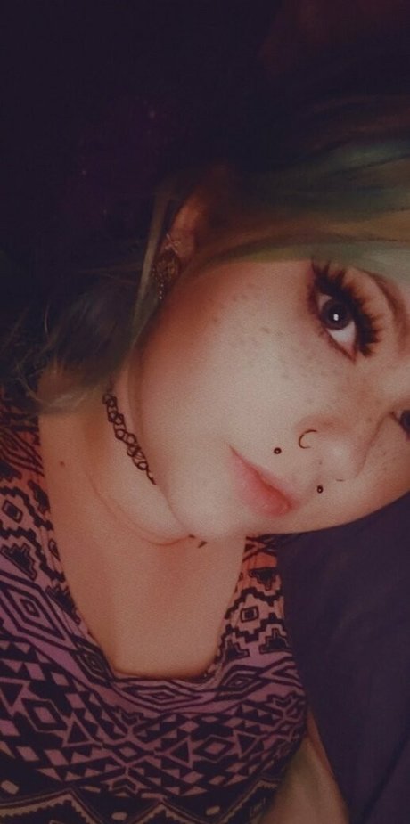 nikkimonstrosity model photos