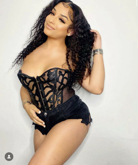 Gabbyamourr pornstar free images