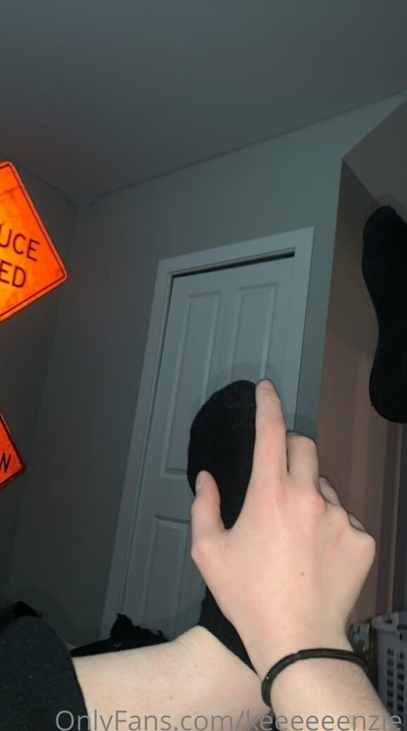 Brunettebhabie sexy pornstar img