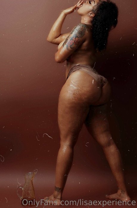 lisaexperience erotic pornstar img