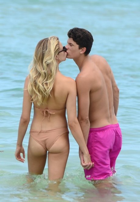 Hailey Clauson pornstar perfect image