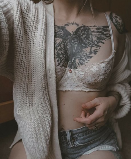 edgarallanxhoe art model archive