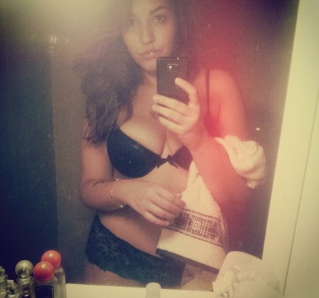 FerGabi model naked images