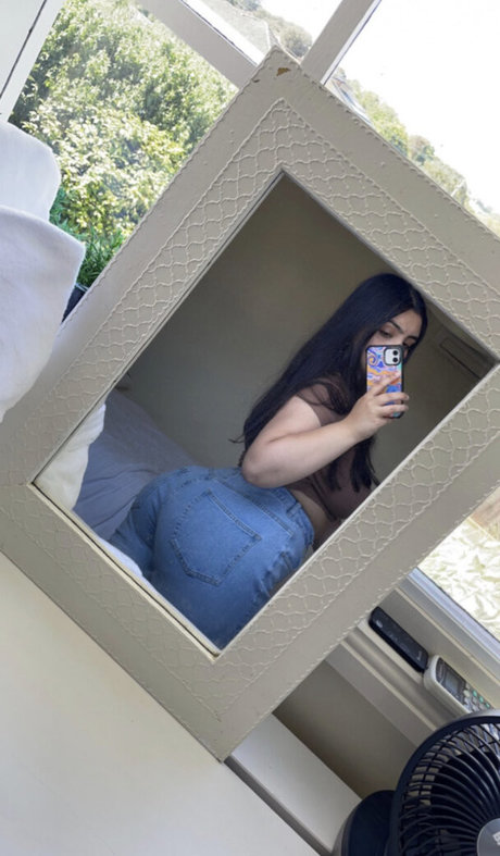 Sibel T star pornographic pics