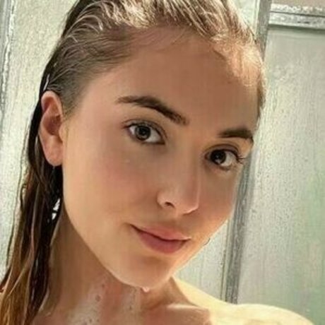 Scarletbeauty25 xxx pornstar img