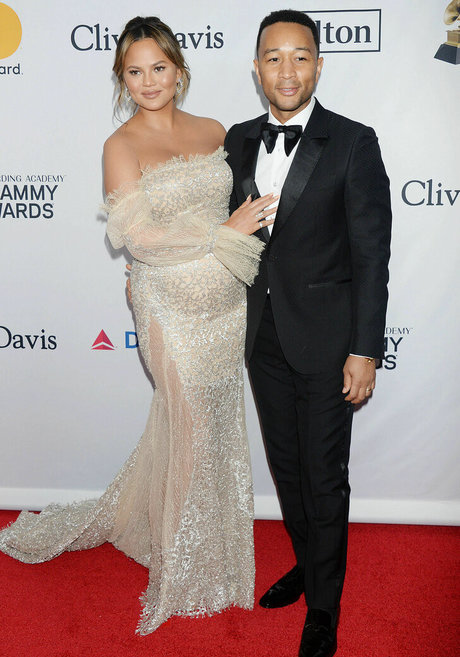 Chrissy Teigen model pretty images