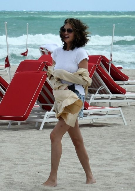 Chrissy Teigen actress images