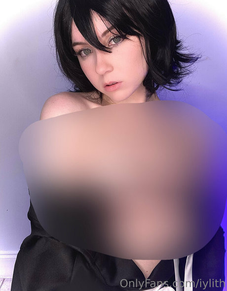 iylith exclusive model photos