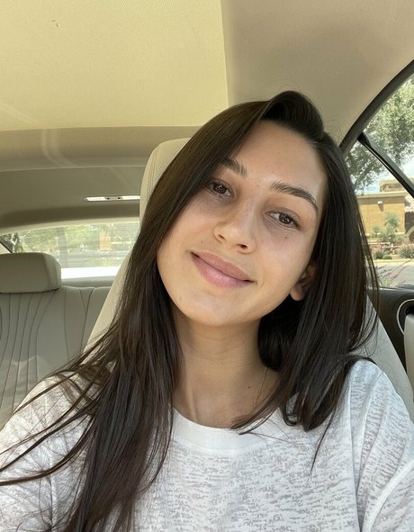 ava18adams top model gallery