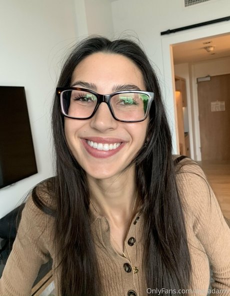 ava18adams star nice picture