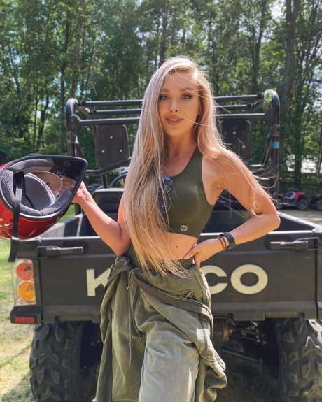 Tofje model nice photos