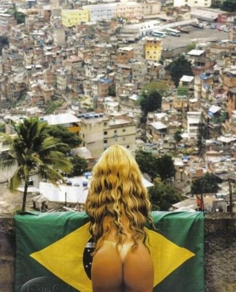 Valeska Popozuda sexy star archive