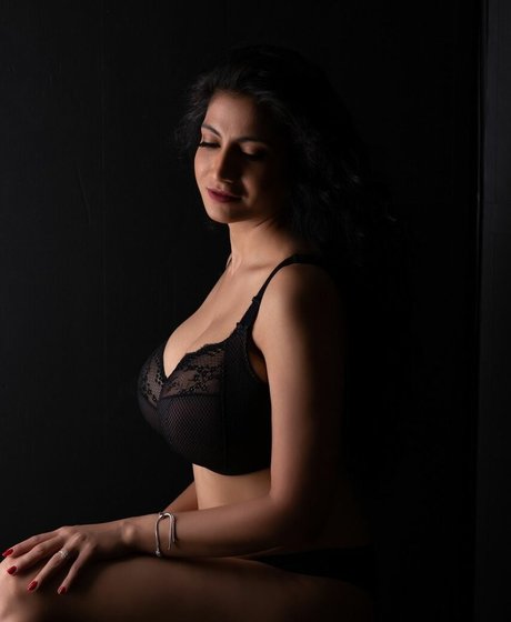 Stylistakammy erotic actress pictures