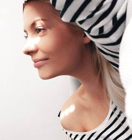 milf wife onlyfans free nude galleries