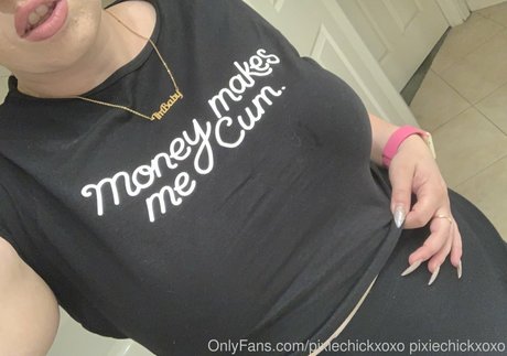 pixiechickxoxo star porn images