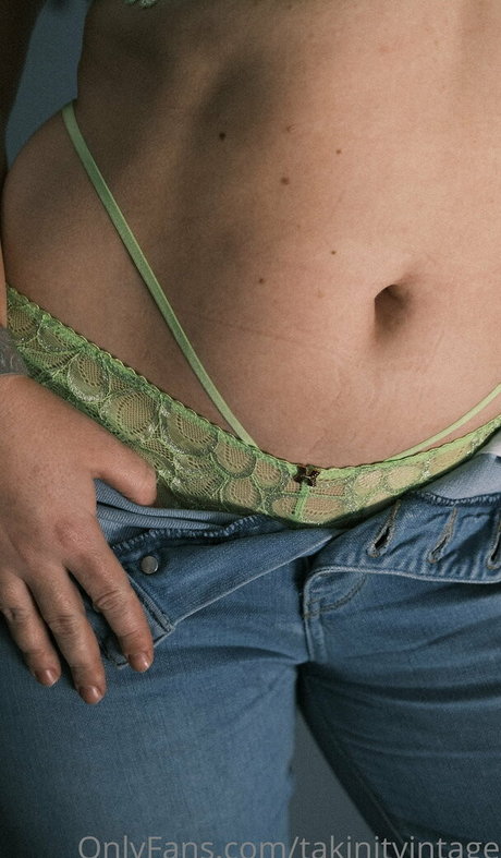 hairy armpits onlyfans beautiful porn images