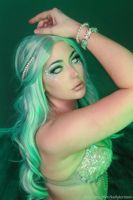 kellykirstein erotic model pic