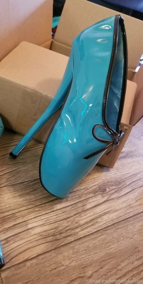 kellykirstein nice actress picture