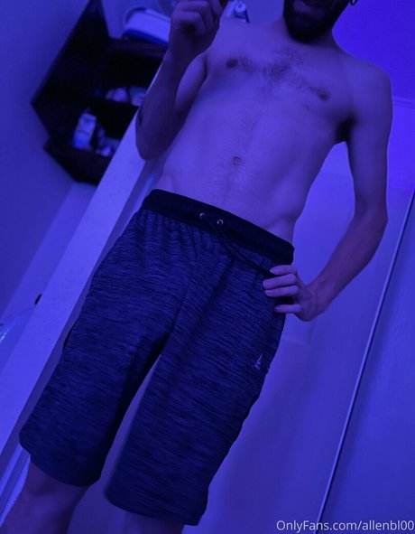 allenbl00 nude actress photo