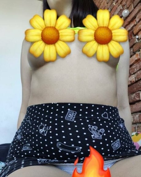 kinjfeet beautiful model pictures