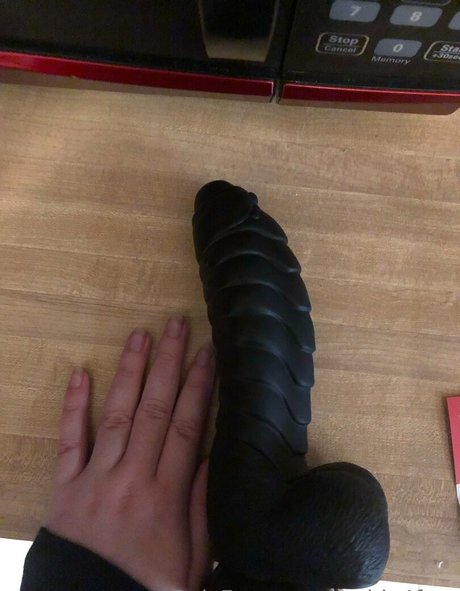 rachie4free model pic