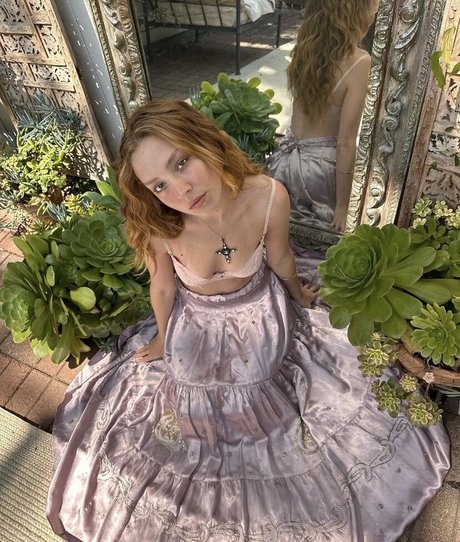 cum on glasses onlyfans sexy pictures