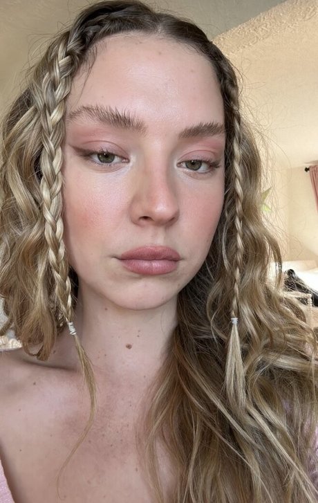 Luna Montana free star picture