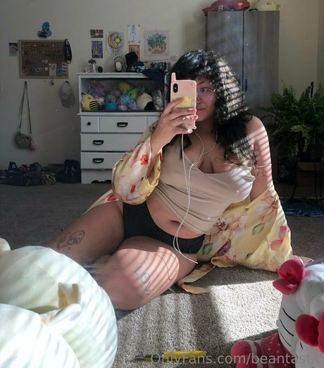 beantastic xxx model pic