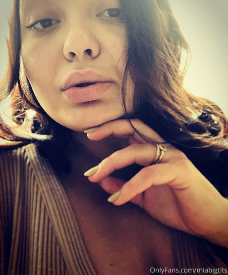 Miabigtits hd actress archive