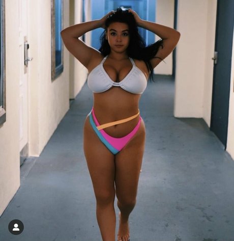 lesbian fingering onlyfans pornos gallery