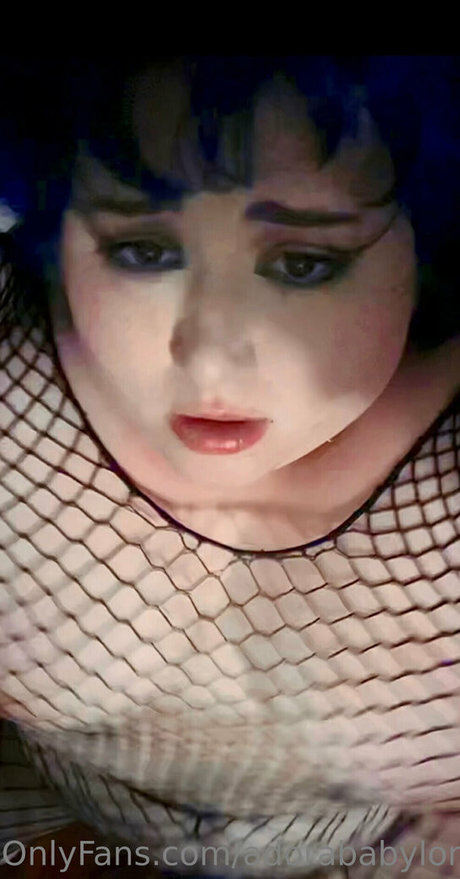 adorababylon model naked image