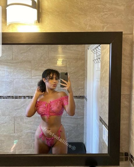 frostedaliine top model images