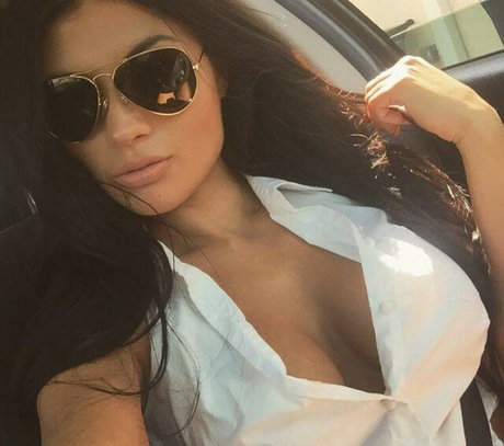 Karen Vi model xxx archive