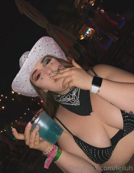 leiluh pornstar hot pics