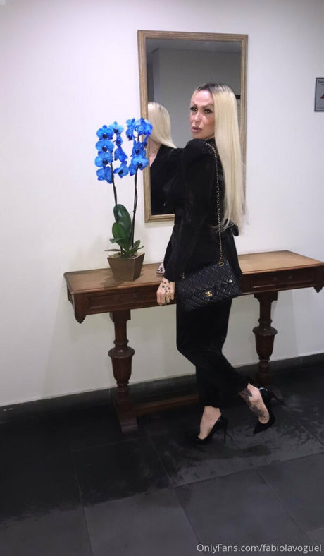 fabiolavoguel model naked img