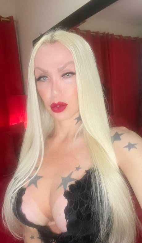 fabiolavoguel art actress photo