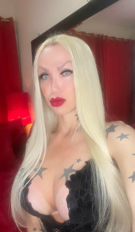 fabiolavoguel model hot pics