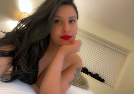 chubby babe onlyfans hot images