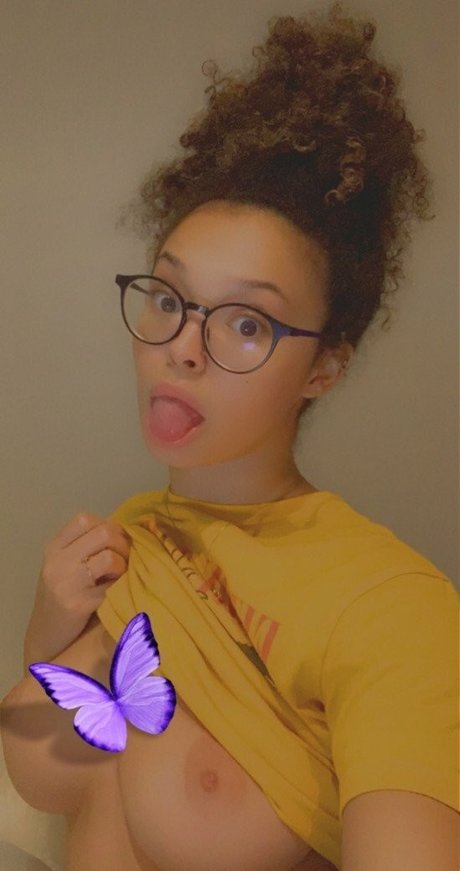 AmberXXX hd actress picture