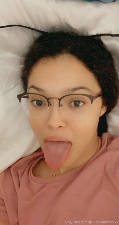 AmberXXX adult model images