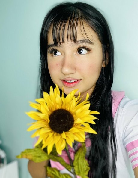 ooficialanie pretty pornstar archive