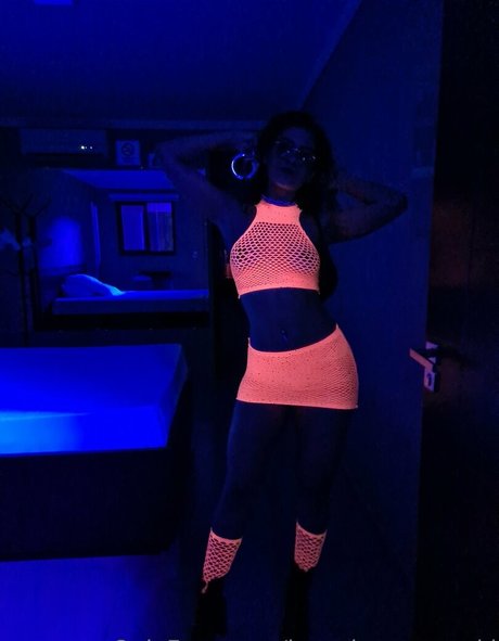 domminib pornstar perfect pictures