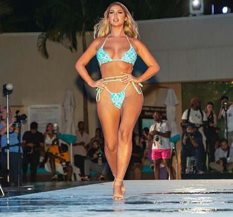 caught masturbating onlyfans beautiful pictures