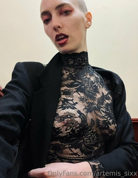 artemis sixx model top pics