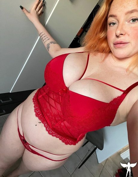 Sarah Neuhaus model sex pictures