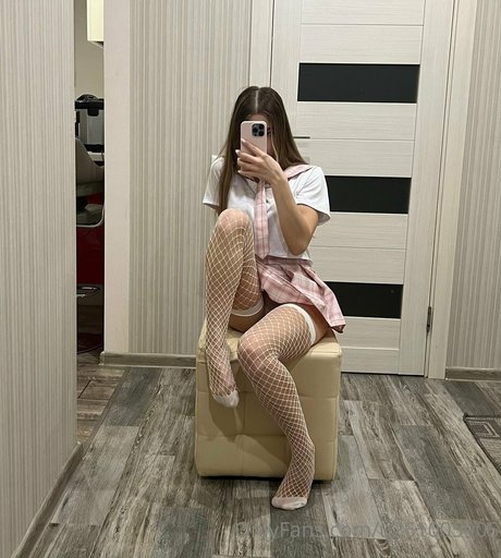 leraferal model adult gallery