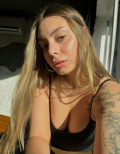 carinacremme art pornstar picture