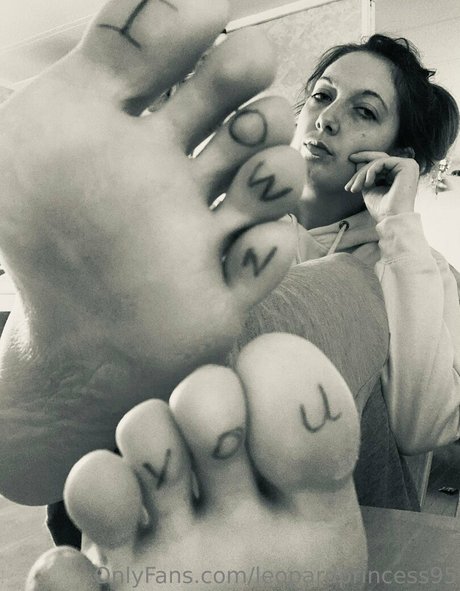 leopardprincess95 nude pornstar gallery