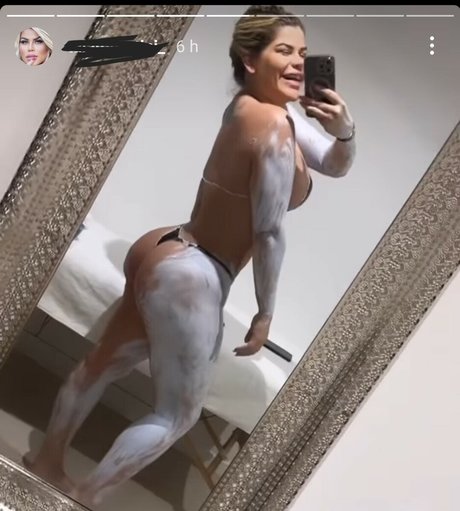 Tais Lambertini model naked img