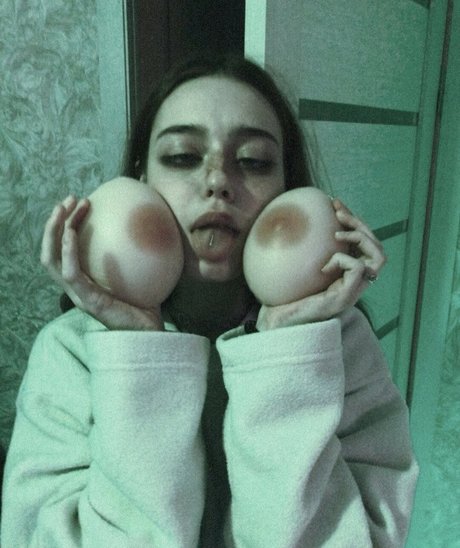 amanitalis art actress image